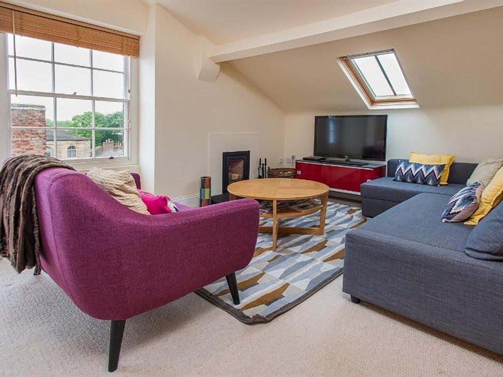 Priory House Apartments York Room photo